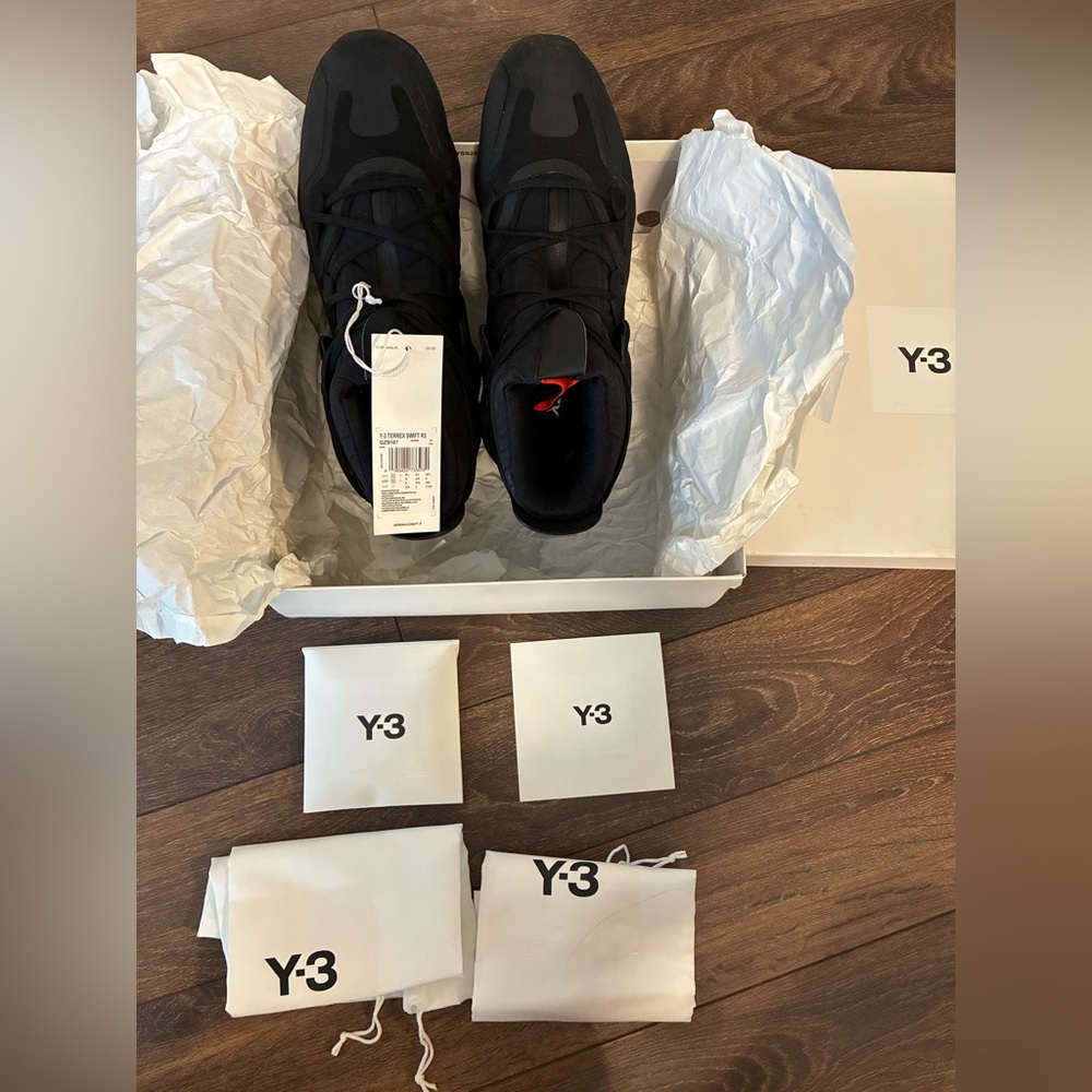 Adidas Y-3 Terrex Swift R4 black men size 9